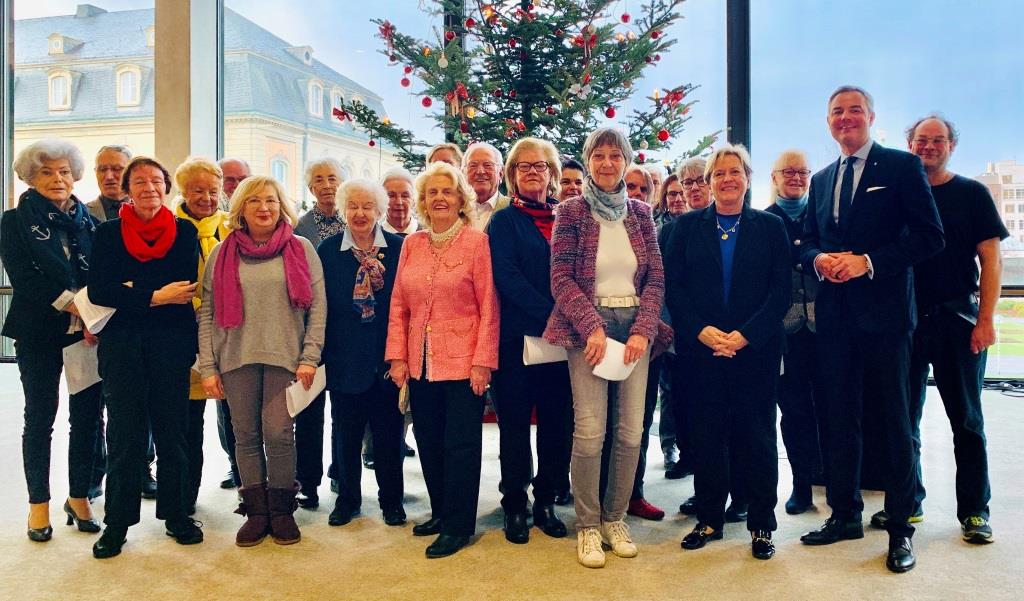 Besuch FU BAD im Landtag BW klein